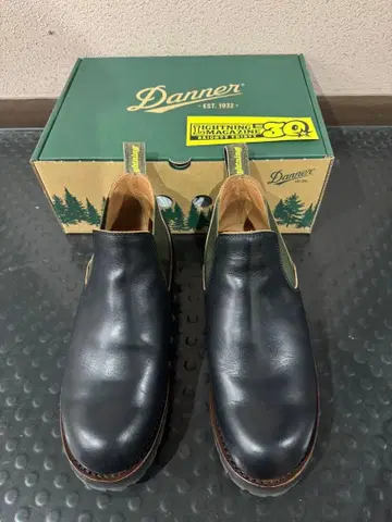 Lightning 30주년 Danner 사이드 고어 부츠 블랙 일본제