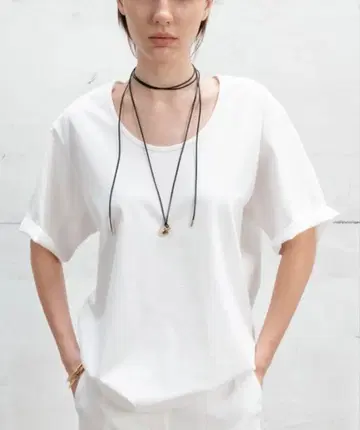 ORR Oversized U-neck T-shirt