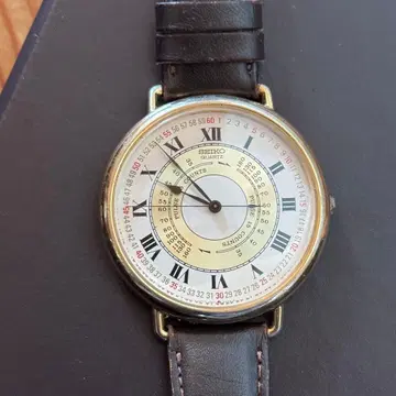 SEIKO 5S21-0A10 스윕 쿼츠 1989년 제조