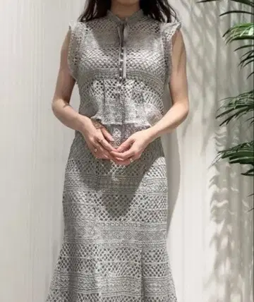 snidel 셋업 레이스 보타이 블라우스 헴 플레어 레이스 스커트