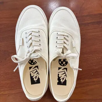 VANS Mte Authentic Reissue 화이트 스니커즈