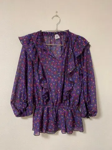 IENA 프릴 달린 보라색 계열 긴팔 블라우스