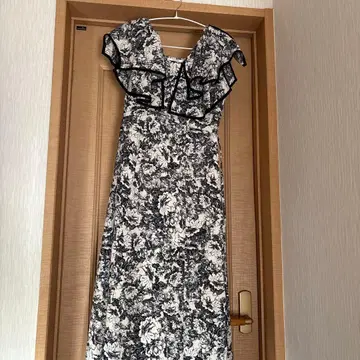 SNIDEL 슬리브리스 원피스