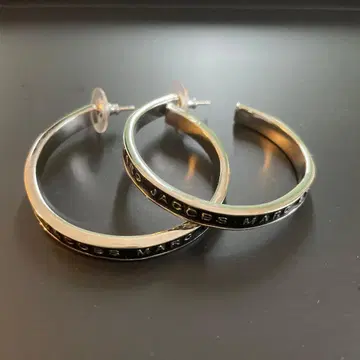 MARC JACOBS 실버 후프 귀걸이