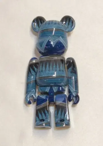 메디콤토이 베어브릭 100% 스투시 35주년 기념 100%