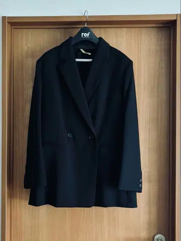 COS 블랙 더블 브레스트 테일러드 자켓