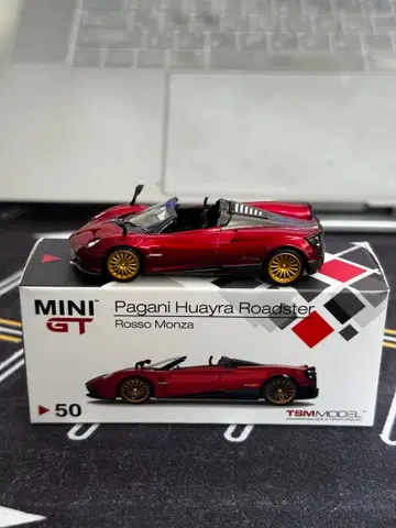 MINIGT Pagani Huayra Roadster RossoMonza