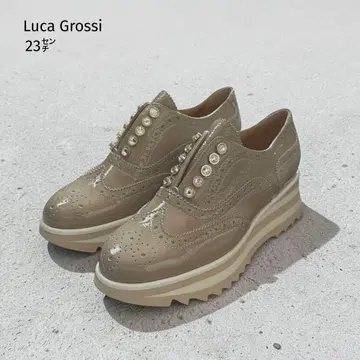 컨디션 최상 루카 그로시 비쥬 로퍼 23cm 메달리온 베이지 통굽