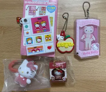 가챠가챠 산리오 헬로키티 플로키 패키지 참