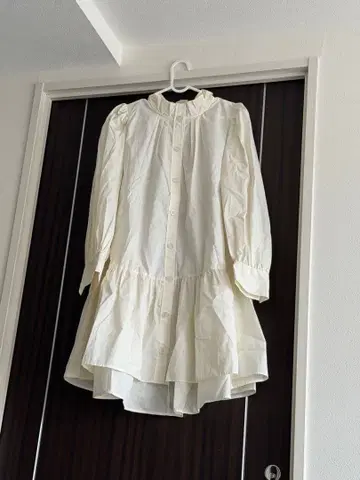 SNIDEL 화이트 긴팔 무릎 기장 원피스