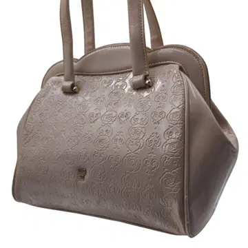 새상품급 안나수이 에나멜 베이지 금 로고 엠보 장미