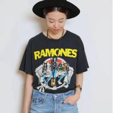 [ MADE WORN/메이드 워 ] The Ramones S/S 티셔츠