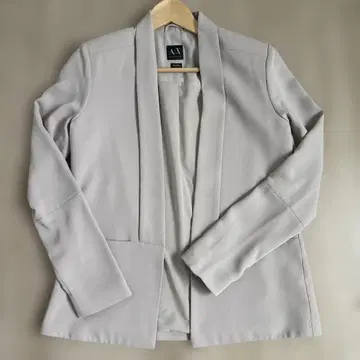 아르마니 익스체인지 베이지 테일러드 자켓 2 긴팔 여성용