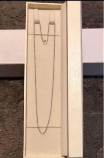 새상품급 순수 플라티나 스크류 체인 목걸이 플라티나999