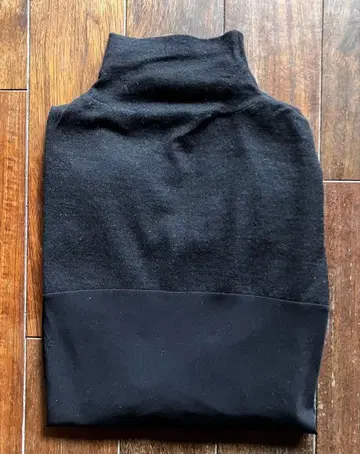 질샌더 블랙 터틀넥 긴팔