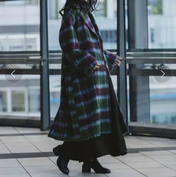 HARE 그린과 보라색 체크 무늬 롱 코트