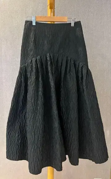 MONOHA 모노하 플레어 스커트 size 1