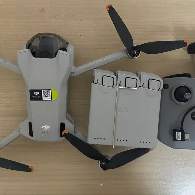 DJI MINI 3 플라이모어 콤보 판매합니다