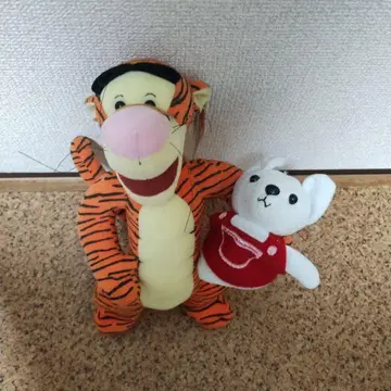 디즈니 티거 푸우 봉제 인형