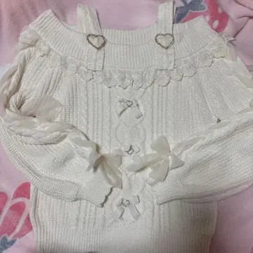 LIZLISA 오프숄더 페더 니트탑