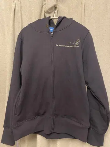 디즈니랜드 후드티 S 사이즈