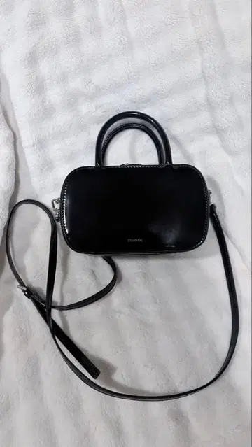 STAND OIL 블랙 핸들 숄더백