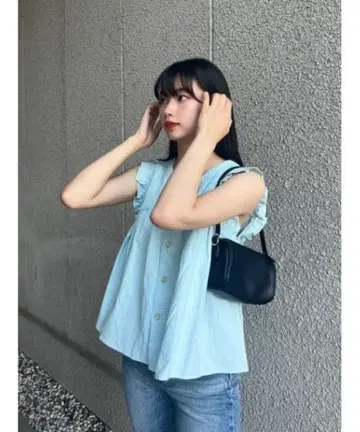 새상품 MOUSSY 마우지 블라우스 프릴 티셔츠