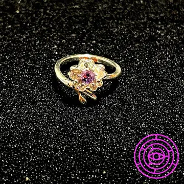 주물 #벚꽃 보라색 수정 은고리# 전환점과 재시동을 이끄는 기도된 일품