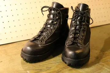 다너라이트 DANNERLIGHT 블랙택 클리닝 올솔 완료