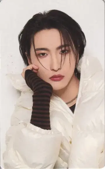 ATEEZ TowerRecords LD SEONG HWA NOT OKAY