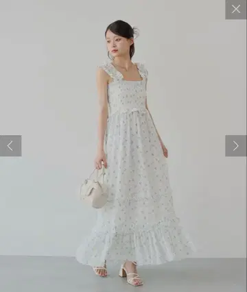[ 5가지 색상 전개 ] 프릴 디자인 베어 원피스