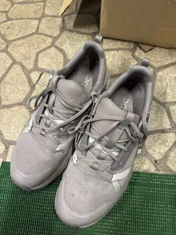 On 러닝화 그레이 호라이즌