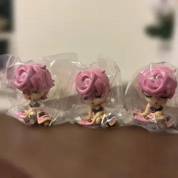 죠죠 JOJO 트리쉬 가챠가챠 어깨 쿵