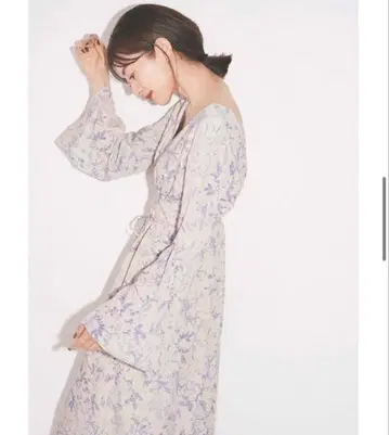 emmi atelier 보태니컬 무늬 원피스
