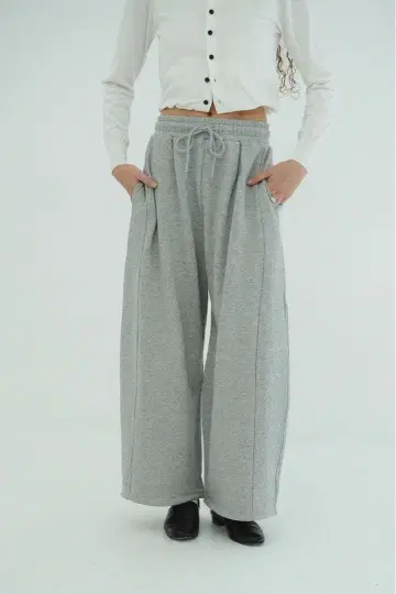 CLANE 코쿤 벌키 스웨트 팬츠