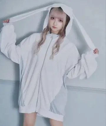 호와이니 토끼 귀 후드티