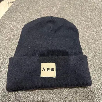 A.P.C.와 칼하트 콜라보 네이비 니트 모자