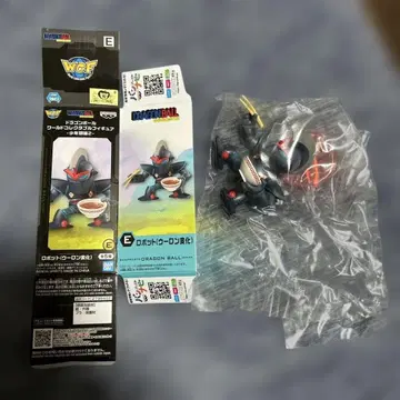 드래곤볼 월드 컬렉터블 피규어 로봇 (우롱 변신)