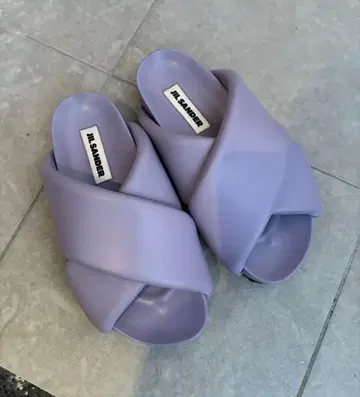 질샌더 라벤더 크로스 스트랩 샌들 36