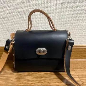 헨더 스킴 어셈블 핸드백 플랩 S
