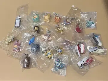 메지루시 액세서리 묶음 나루미야 컨버스 몽치치 크레용