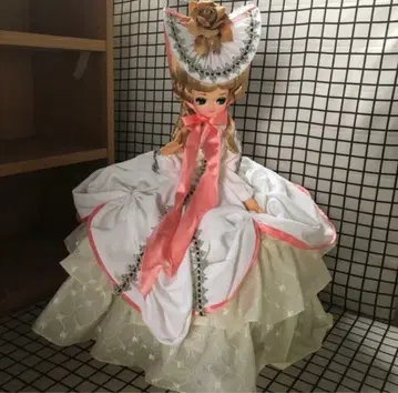 프랑스 인형 리본 화이트 드레스