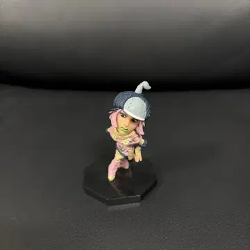 죠죠 월드 콜렉터블 핫 팬츠