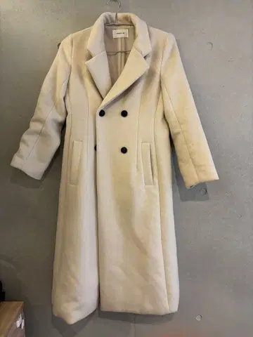 FRAY I.D 크림색 더블 브레스트 롱 코트
