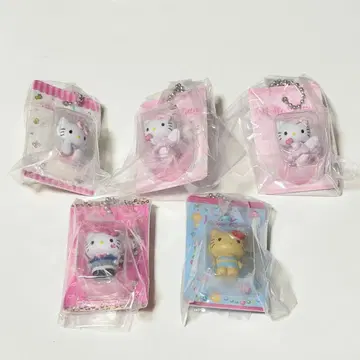 헬로키티 패키지 미니어처 컬렉션 가챠가챠 캡슐 토이