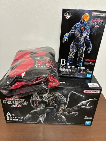 제일복권 울트라맨 괴수 초대전 A상 가타노조아 B상 그리자 C상 빅 타월