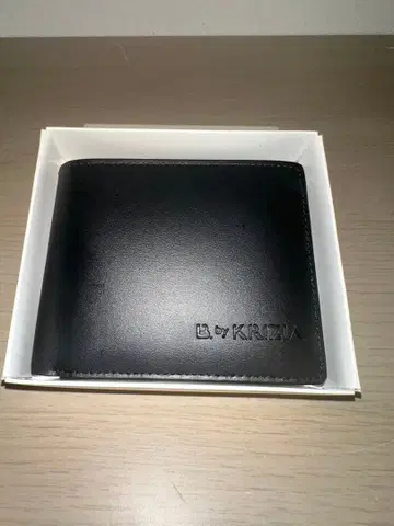 B by KRIZIA 이단 접이식 지갑 블랙 남성용 여성용