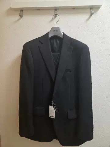 미사용 새상품 온리 ONLY 수트&수트 AB5 170 쓰리피스 블랙