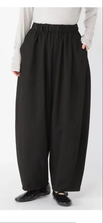 studio clip 턱 개더 와이드 팬츠 PF 사이즈 (작은 키용)