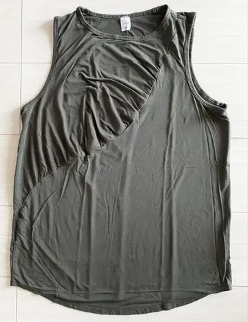 룰루레몬 슬리브리스 카키 사이즈 6